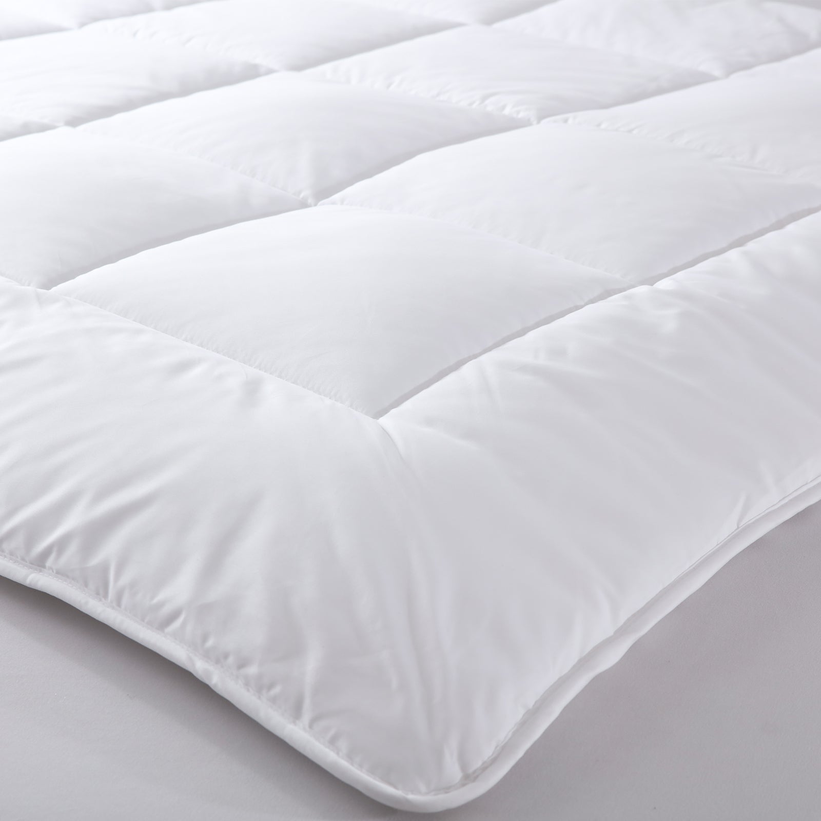 Deluxe 260GSM Eco-Silk Touch Quilt - King