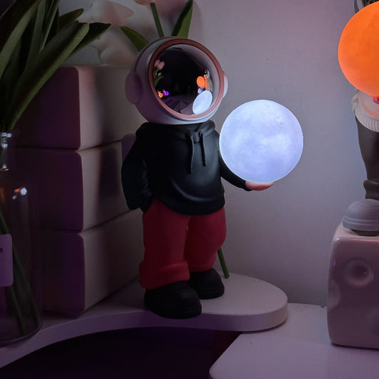 Creative Astronaut Bluetooth Speaker with 3D Starry Sky Lighting