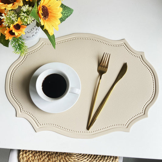 4 pcs Retro Faux Leather Placemat - Waterproof & Oil-Proof Dining Table Mat (Beige)